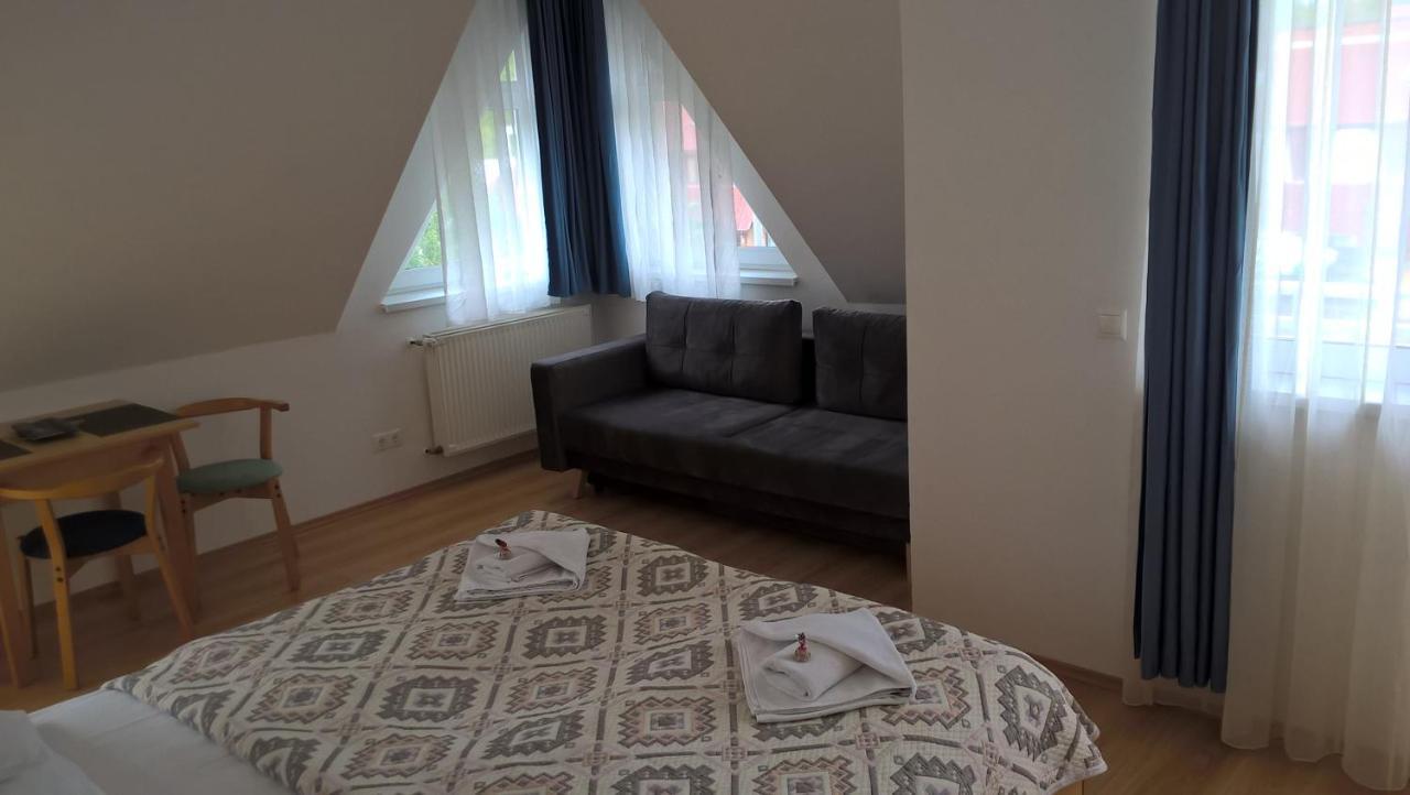 Lilla Wellnessapartman Zalakaros Extérieur photo